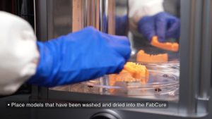 Medidenta - Videos - FabCure 2 Operating